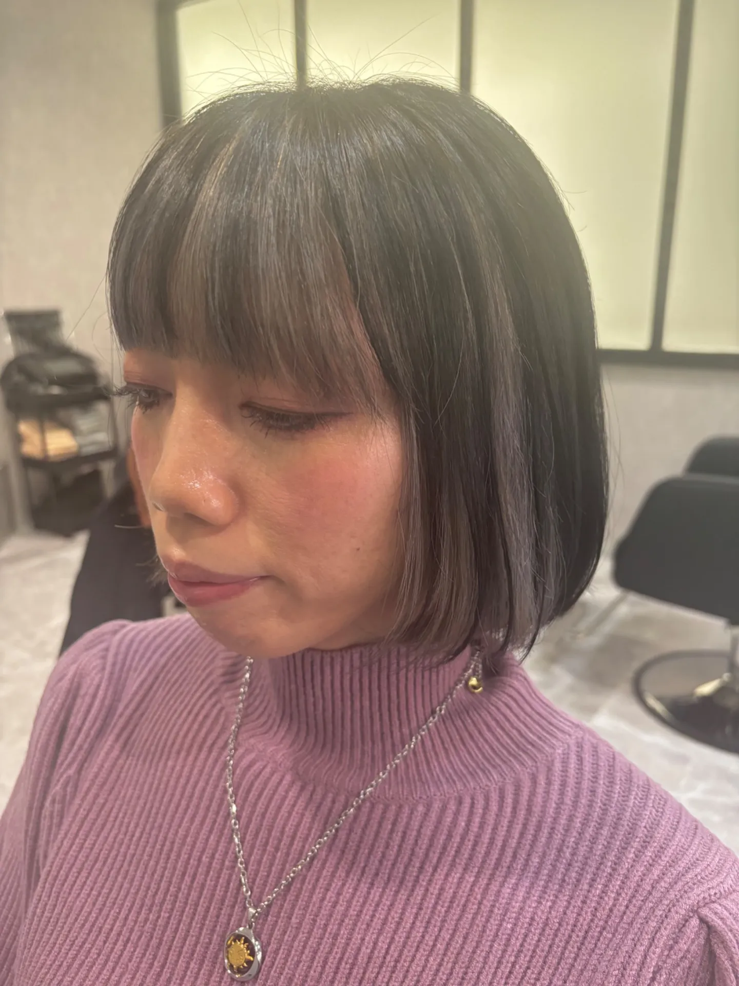 フェイスフレーミングカラー